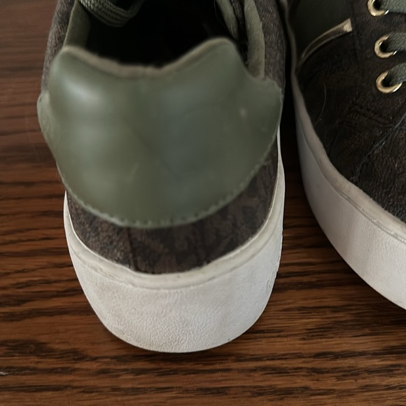 Michael Kors shoes size 7 - Picture 3 of 4